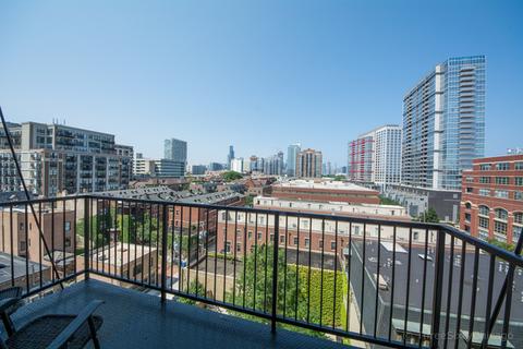 320 E 21st St #604, Chicago, IL 60616 photo 3