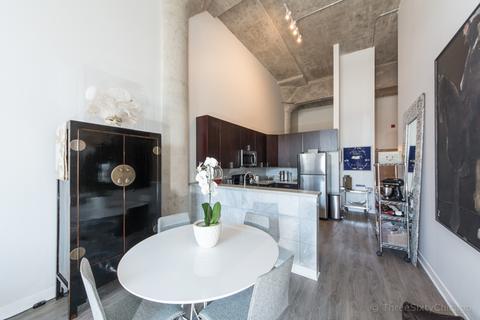 320 E 21st St #604, Chicago, IL 60616 photo 9