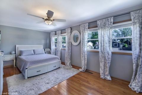700 Debra Dr, Des Plaines, IL 60016 photo 7