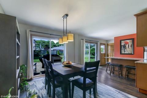 700 Debra Dr, Des Plaines, IL 60016 photo 6