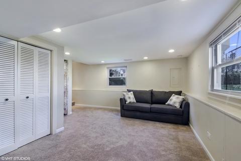 700 Debra Dr, Des Plaines, IL 60016 photo 11