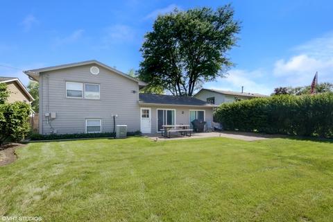 700 Debra Dr, Des Plaines, IL 60016 photo 13