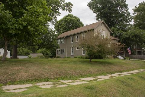 108 W North St, Morrison, IL 61270 photo 4