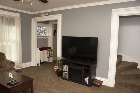 108 W North St, Morrison, IL 61270 photo 9