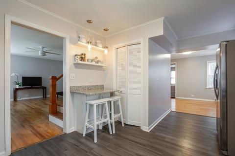 1004 Pitner Ave, Evanston, IL 60202 photo 10