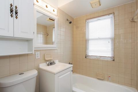 1004 Pitner Ave, Evanston, IL 60202 photo 16