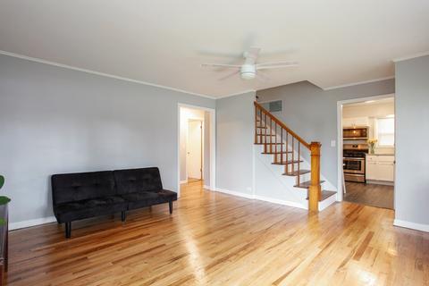 1004 Pitner Ave, Evanston, IL 60202 photo 2