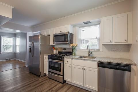 1004 Pitner Ave, Evanston, IL 60202 photo 8