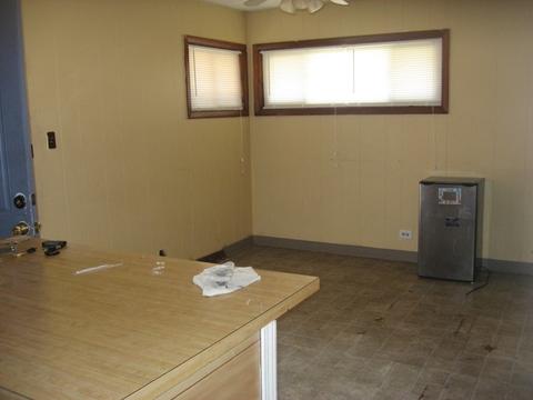 8564 S University Ave, Chicago, IL 60619 photo 6