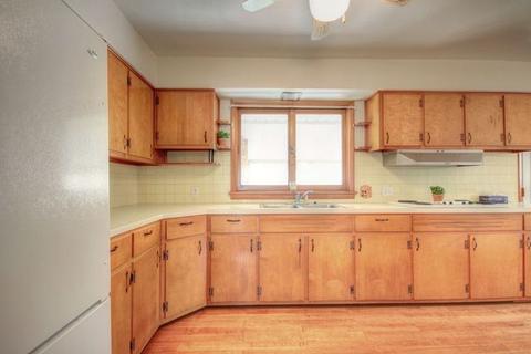 601 Oakcrest Dr, Rantoul, IL 61866 photo 8