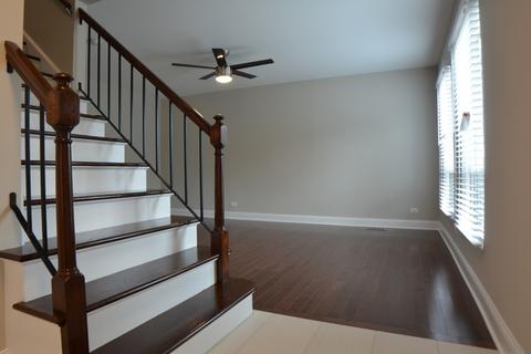 1834 Grantham Pl, Hoffman Estates, IL 60169 photo 8