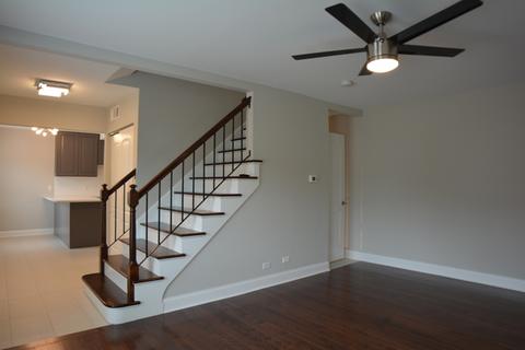 1834 Grantham Pl, Hoffman Estates, IL 60169 photo 6