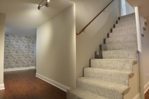 1834 Grantham Pl, Hoffman Estates, IL 60169 photo 9