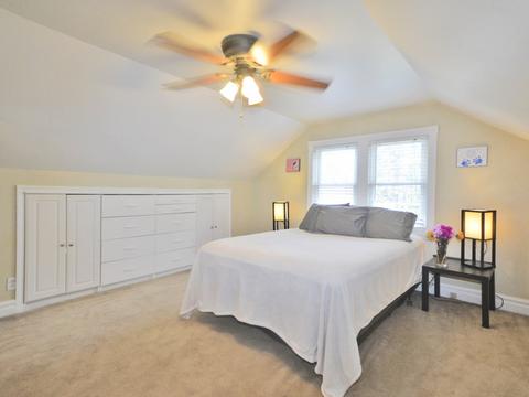 858 E Prairie Ave, Des Plaines, IL 60016 photo 12