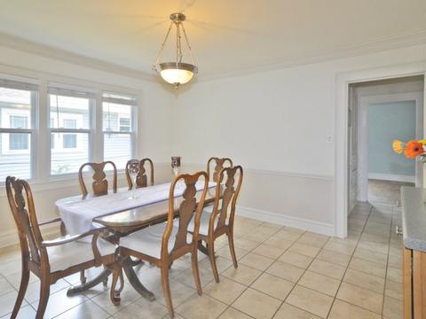 858 E Prairie Ave, Des Plaines, IL 60016 photo 5