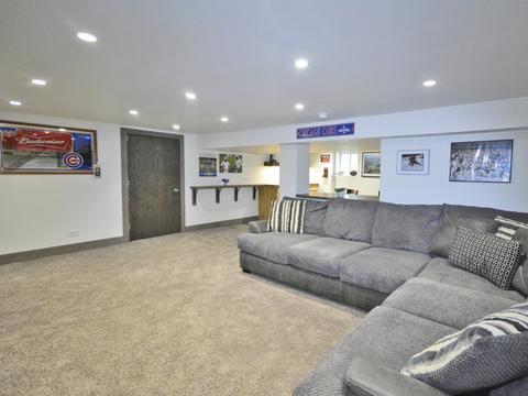 858 E Prairie Ave, Des Plaines, IL 60016 photo 18