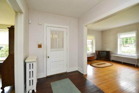 911 Simpson St, Evanston, IL 60201 photo 9