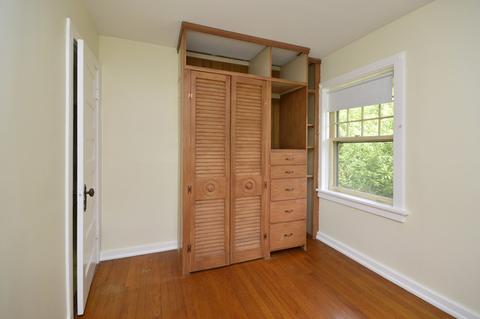 911 Simpson St, Evanston, IL 60201 photo 18