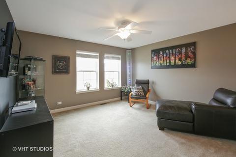 3048 Seekonk Ave, Elgin, IL 60124 photo 11