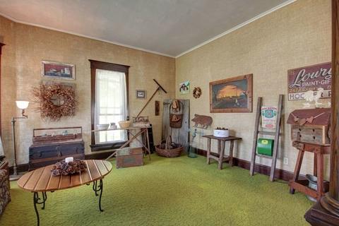 100 E Lytle St, Newman, IL 61942 photo 12