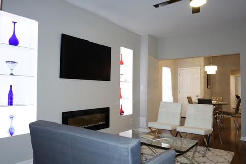 10153 S Lowe Ave, Chicago, IL 60628 photo 10