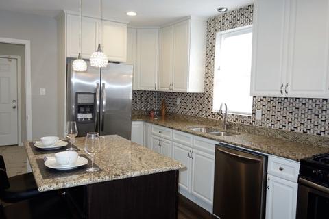 10153 S Lowe Ave, Chicago, IL 60628 photo 2