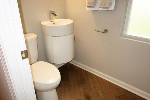 10153 S Lowe Ave, Chicago, IL 60628 photo 14