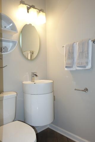 10153 S Lowe Ave, Chicago, IL 60628 photo 15