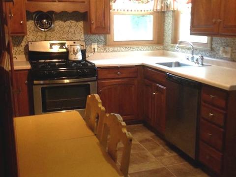 570 Enos Ave S, Kankakee, IL 60901 photo 3