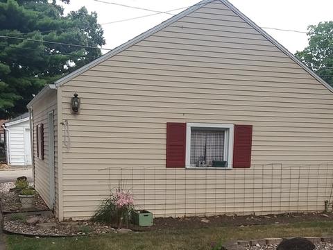 570 Enos Ave S, Kankakee, IL 60901 photo 4