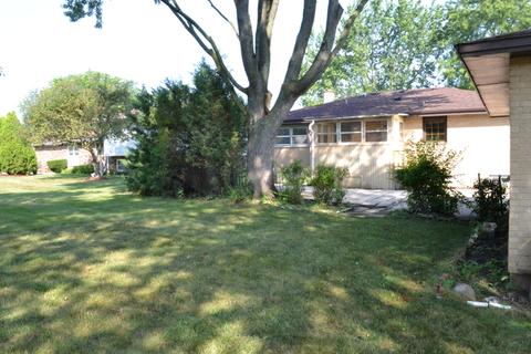 447 Dee Ln, Roselle, IL 60172 photo 18