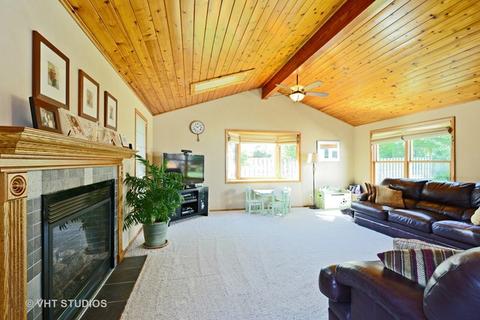 1605 Chesapeake Dr, Hoffman Estates, IL 60192 photo 8