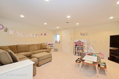 1605 Chesapeake Dr, Hoffman Estates, IL 60192 photo 17