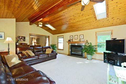 1605 Chesapeake Dr, Hoffman Estates, IL 60192 photo 9