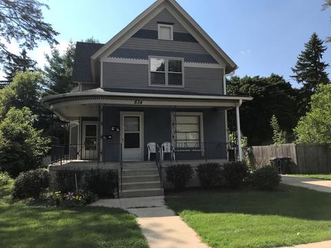 834 Bellevue Ave, Elgin, IL 60120 photo 2