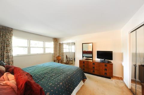 1801 E Camp Mcdonald Rd, Mount Prospect, IL 60056 photo 8