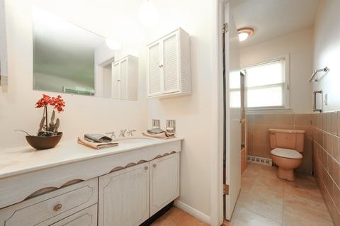 1801 E Camp Mcdonald Rd, Mount Prospect, IL 60056 photo 9
