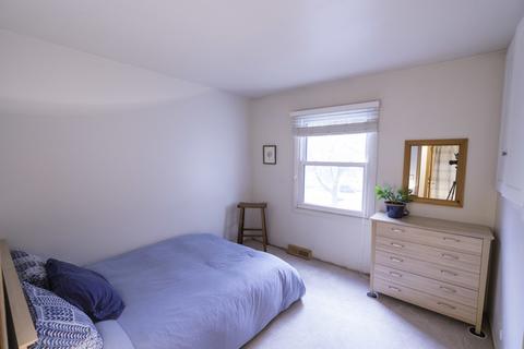 4 Devon Ct, Bolingbrook, IL 60440 photo 7
