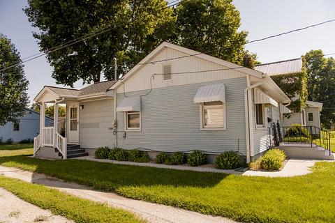 814 E Joliet St, Ottawa, IL 61350 photo 2