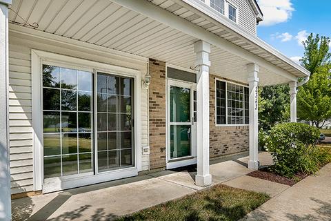 2343 Reflections Dr, Aurora, IL 60502 photo 4