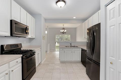 2343 Reflections Dr, Aurora, IL 60502 photo 10