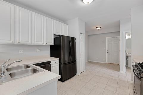 2343 Reflections Dr, Aurora, IL 60502 photo 9