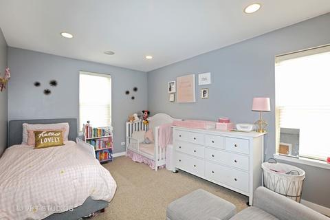 834 E 42nd Pl #1, Chicago, IL 60653 photo 11