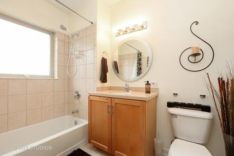 834 E 42nd Pl #1, Chicago, IL 60653 photo 12