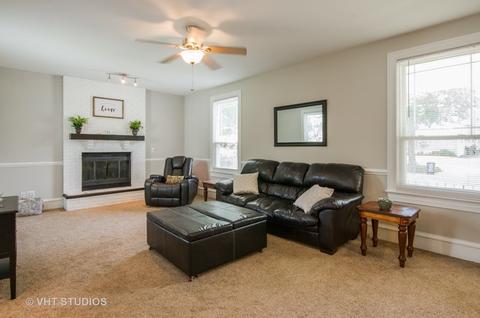 471 Hendee St, Elgin, IL 60123 photo 4