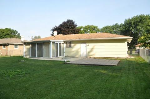 1589 Martha Dr, Elgin, IL 60123 photo 19