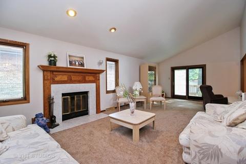 18181 Clyde Ave, Lansing, IL 60438 photo 2