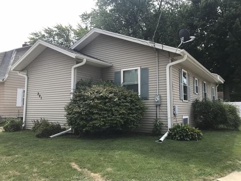201 E Hitt St, Mount Morris, IL 61054 photo 2