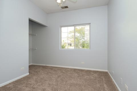 95 Braxton Ln, Aurora, IL 60504 photo 8