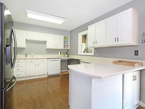 4607 Bonner Dr, Mchenry, IL 60050 photo 8